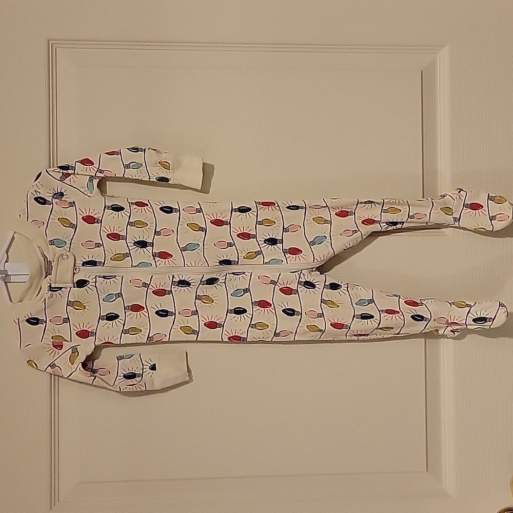 Hanna Andersson Holiday Lights Sleeper, 12/18M